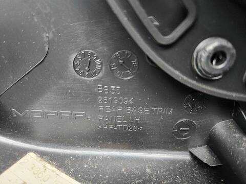 Foto 2ª: Tapizados Cartoneras Jeep Renegade LONGITUDE 4WD 120CV 88KW [55263087] (2016)