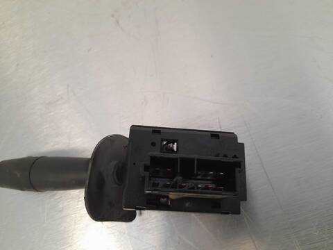 Foto 2ª: Mando Multifuncion Citroen Xantia 2.0 HDI CAT RHY - DW10TD) BERLINA 90CV 66KW (2000)