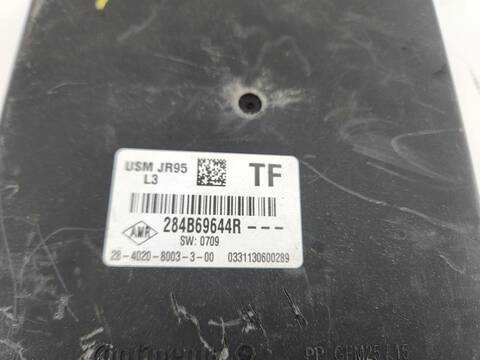 Foto 3ª: Caja Reles Fusibles Renault Scenic DYNAMIQUE 131CV 96KW [F9Q870] (2011)
