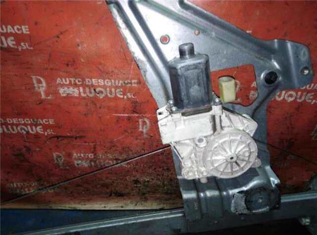 Foto 2ª: Elevalunas Eléctrico Delantero Derecho Mercedes Sprinter 216 (906.613) [M 271.951]