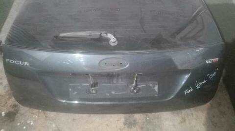 Foto 3ª: Portón Ford Focus BERLINA