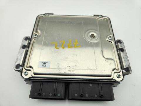 Foto 3ª: Centralita Motor ECU Citroen C5 1.6 PLUG-IN FEEL 150CV [5G06] (2024)