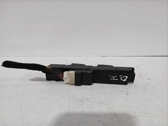 Foto 3ª: Botonera Elevalunas Kia Rio 1.3 75CV [A3E] (2000)