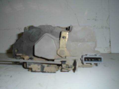 Foto 2ª: Cerradura Puerta Trasera Derecha Peugeot 206 XR BERLINA 75CV 55KW [KFW] (2002)