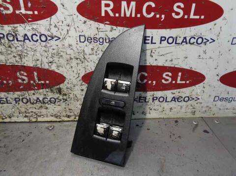 Botonera Elevalunas Seat Leon COMFORT LIMITED 105CV 77KW