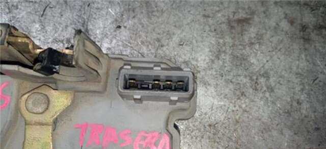 Foto 3ª: Cerradura Puerta Trasera Izquierda Peugeot 206 1.4 HDI ECO 70 [8HX (DV4TD)]