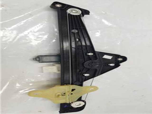 Foto 3ª: Elevalunas Eléctrico Delantero Derecho Renault Clio TCE 90 B7MT) 91CV 67KW [H4D 450,H4D 470] (2021)