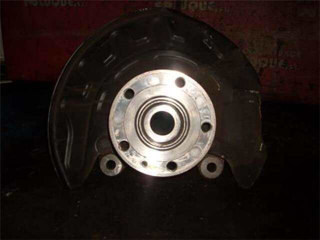 Mangueta Delantera Izquierda Volkswagen Golf 1.6 ADVANCE BLUEMOTION TECH. [1.6 LTR. - 77 KW TDI DPF]