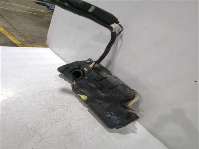 Foto 3ª: Deposito de Combustible Citroen C4 1.6 HDI 90CV [9HV (DV6TED4B) 9HV (DV6TED4BU) 9HX (DV6ATED4)] (2004)