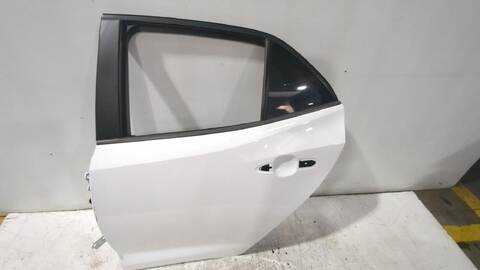 Foto 2ª: Puerta Trasera Izquierda Toyota Corolla 1.8 VVTI HYBRID ZWE219) HATCHBACK 140CV [2ZR-FXE] (2018)