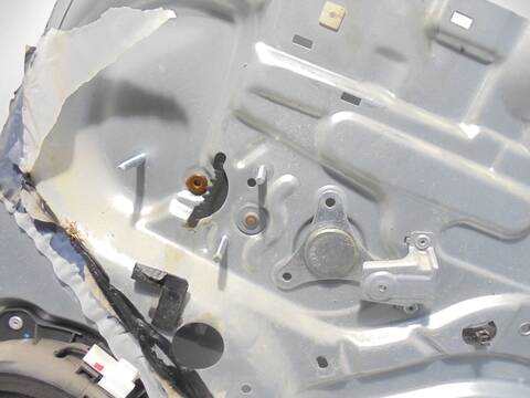 Foto 2ª: Elevalunas Manual Trasero Derecho Kia Soul 1.6 CAT 204CV 150KW [G4FC] (2010)