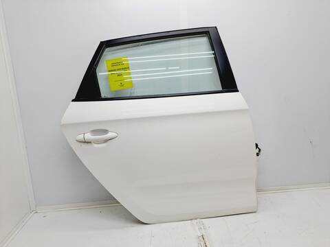 Puerta Trasera Derecha Kia Carens BASIC 116CV 85KW