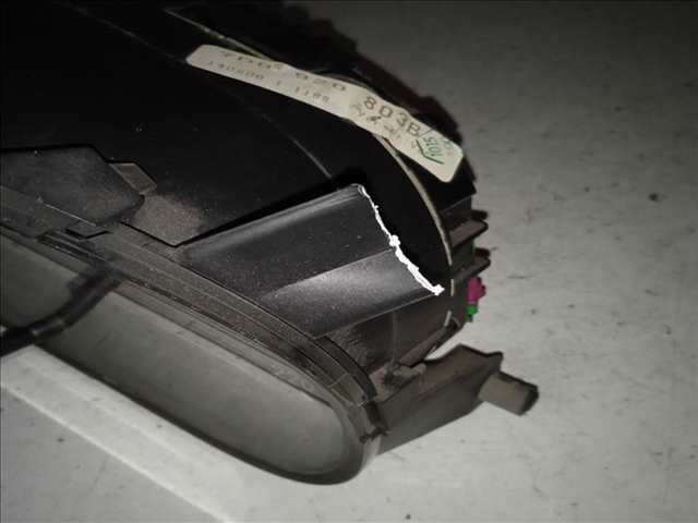 Foto 4ª: Cuadro de Instrumentos Volkswagen Transporter 2.5 TDI 88CV (2001)