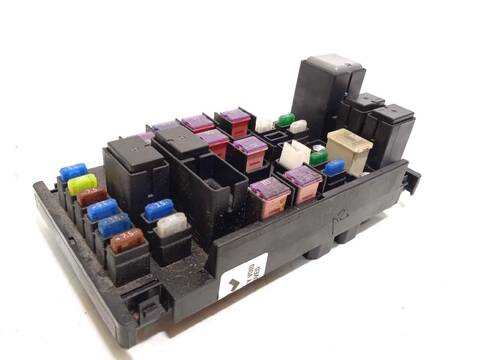 Foto 2ª: Caja Reles Fusibles Subaru Impreza 1.6 CAT 114CV 84KW [FB16] (2013)