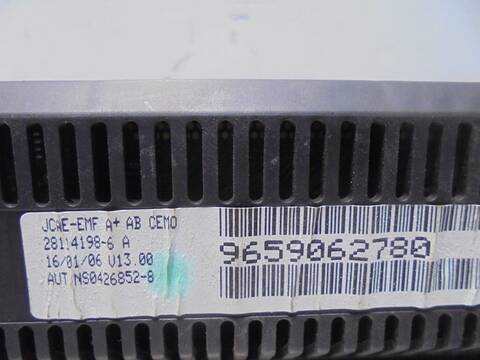 Foto 3ª: Pantalla Multifuncion Citroen C4 COLLECTION BERLINA 109CV 80KW [NFU] (2006)