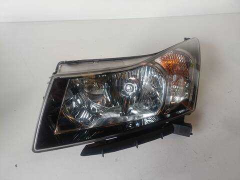 Faro Izquierdo Chevrolet Cruze LS 150CV