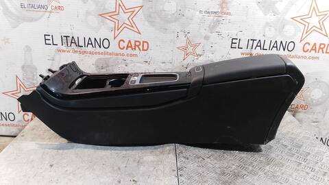 Foto 2ª: Consola Central Mercedes Clase A 140 A 200 177.087) 163CV 120KW (2018)