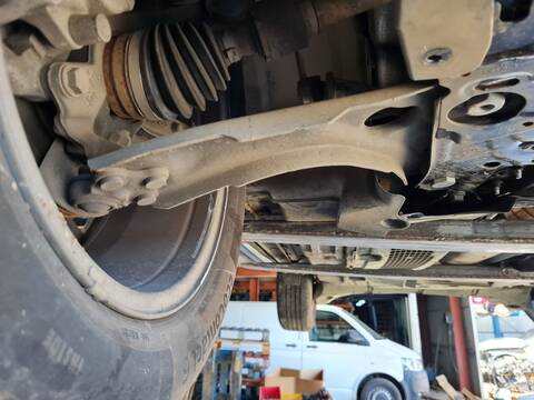 Brazo Suspension Delantero Derecho Renault Captur TECHNO 140CV 103KW