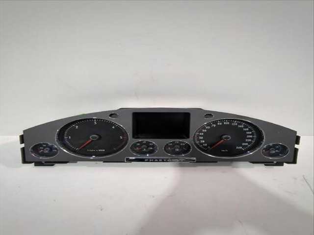 Foto 2ª: Cuadro de Instrumentos Volkswagen Phaeton 3.0 V6 TDI 4MOTION 240CV [CARB CEXA] (2002)