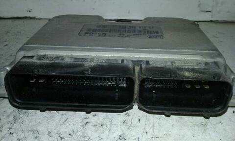 Foto 3ª: Centralita Motor ECU Volkswagen Polo 1.9 DIESEL BERLINA 64CV 47KW [ASX] (2000)