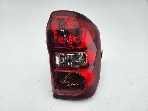 Piloto Trasero Derecho Toyota Rav4 2.0 D-4D EXECUTIVE 4X4 2003 ) 116CV 85KW