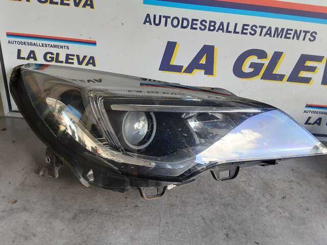 Foto 1ª: Faro Derecho Opel Astra 1.6 CDTI136CV 0CV [B16DTH] (2016)