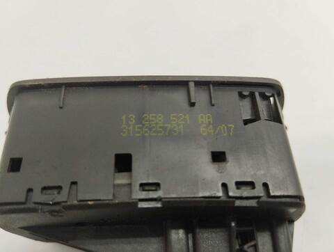 Foto 2ª: Botonera Elevalunas Opel Corsa 1.3 16V CDTI CAT Z 13 DTH - L4I) 90CV 66KW [Z13DTH] (2007)