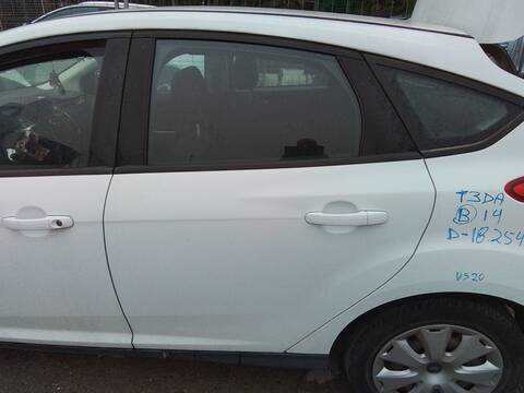 Foto 2ª: Puerta Trasera Izquierda Ford Focus 1.6 TDCI CAT 95CV 70KW [T3DA] (2014)
