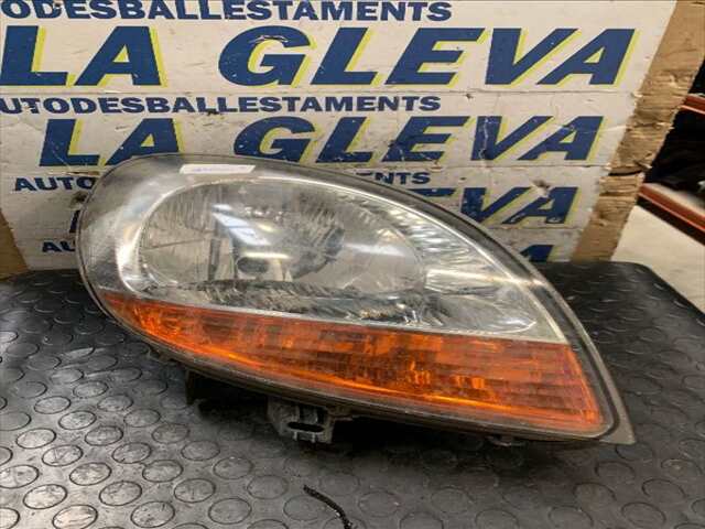 Faro Derecho Renault Kangoo 1.5 DCI 82CV/60KW 0CV