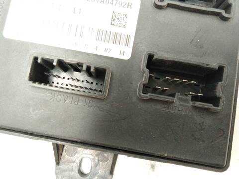 Foto 3ª: Modulo Confort BCM Renault Clio 1.5 DCI BR17 CR17) 86CV 63KW [K9K 766] (2007)