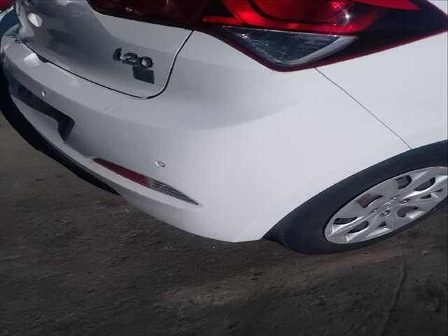 Foto 3ª: Paragolpes Trasero Hyundai i20 1.2 75CV (2014)