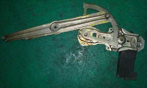 Elevalunas Eléctrico Delantero Izquierdo Peugeot 205 BERLINA 116CV 85KW