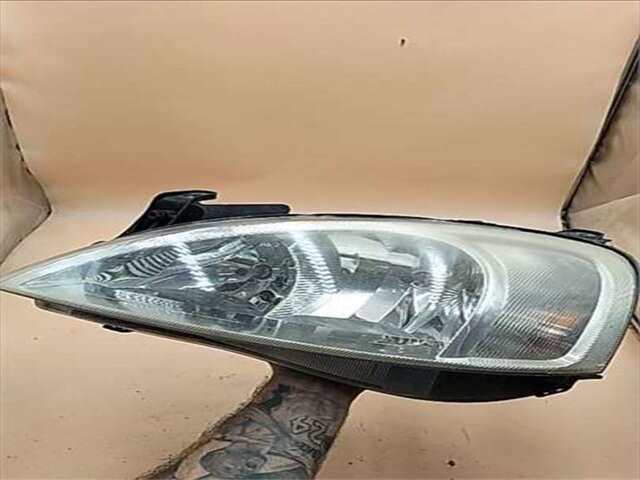 Faro Izquierdo Opel Corsa 1.2 COMFORT [1.2 LTR. - 55 KW 16V CAT (Z 12 XE - LW4)]