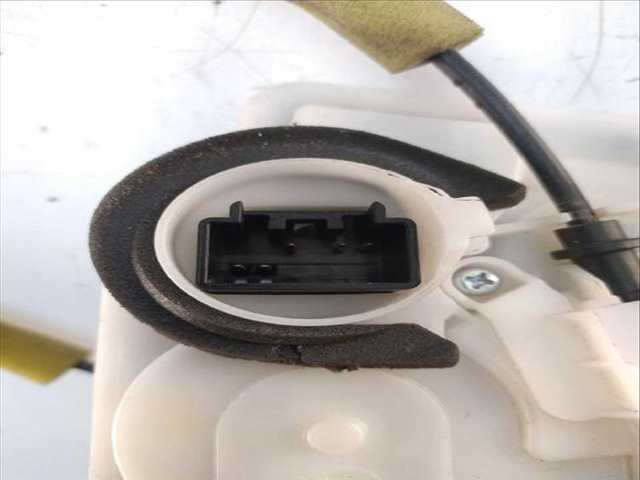 Foto 3ª: Cerradura Puerta Trasera Izquierda Mazda 6 2.2 MZR-CD GH10) (2007)