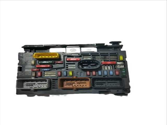 Caja Reles Fusibles Peugeot 3008 1.6 E 114CV