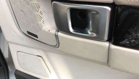 Maneta Interior Trasera Derecha Land Rover Range 3.6 D 4X4 272CV 200KW