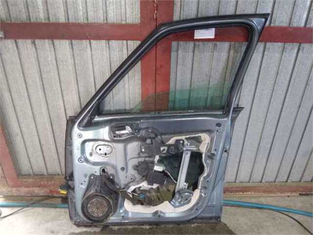 Foto 3ª: Puerta Delantera Derecha Citroen C4 1.6 EXCLUSIVE [1.6 LTR. - 110 KW 16V]