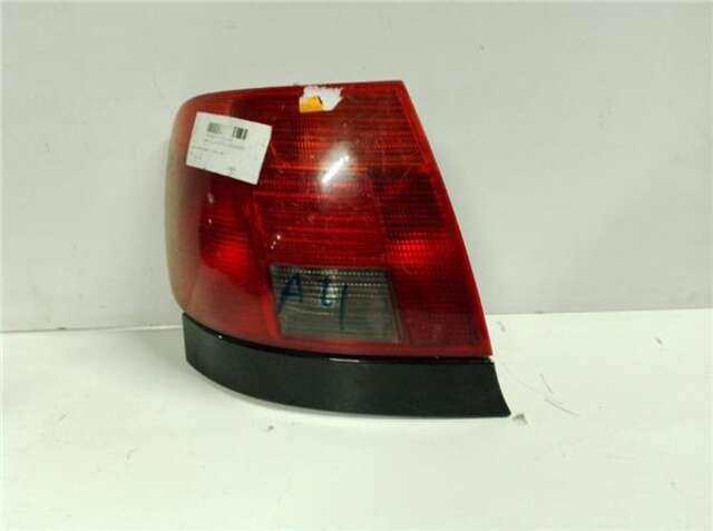 Piloto Trasero Izquierdo Audi A4 2.8 [2.8 LTR. - 128 KW V6 CAT (AAH)]