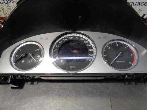 Foto 3ª: Cuadro de Instrumentos Mercedes Clase C 160 C 250 CDI BLUEEFFICIENCY 204.003) BERLINA 204CV 150KW [651911] (2009)