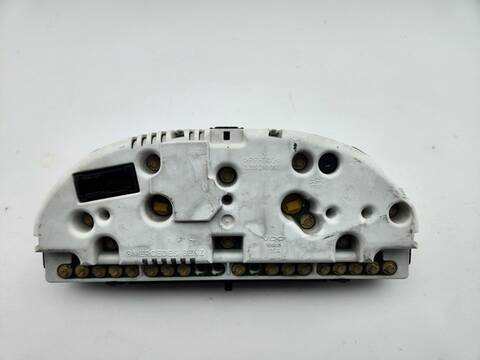 Foto 2ª: Cuadro de Instrumentos Mercedes Clase ML 270 2.7 CDI 20V CAT W163) [OM612963] (2001)