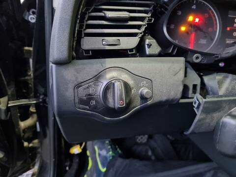 Mando Luces Audi A4 BASICO 143CV 105KW