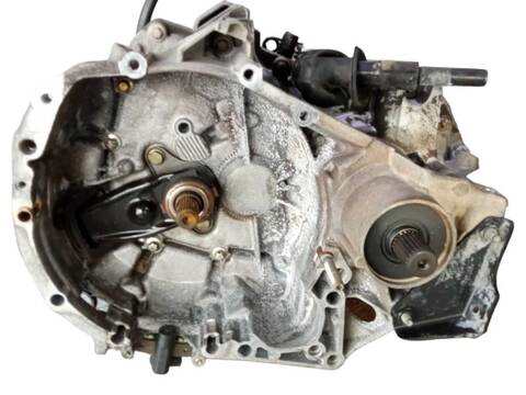 Foto 1ª: Caja Cambios Renault Clio 1.5 DCI B/CB08) (1998)