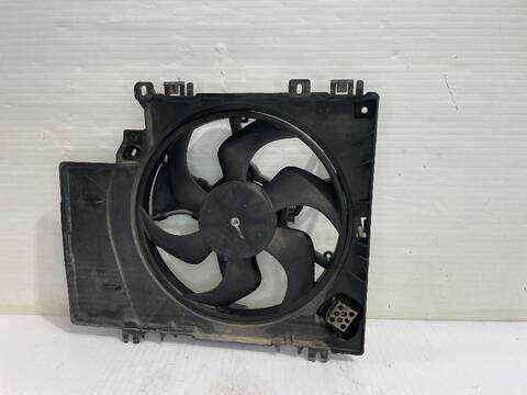 Foto 3ª: Electroventilador Nissan Micra ACENTA 80CV (2002)