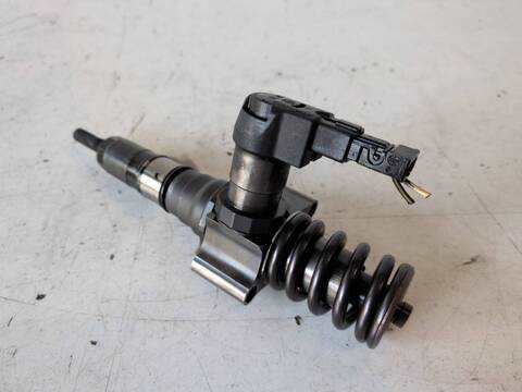 Foto 3ª: Inyectores Volkswagen Passat BKP (2007)