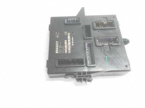 Centralita Motor ECU Renault Trafic L1H1 28T