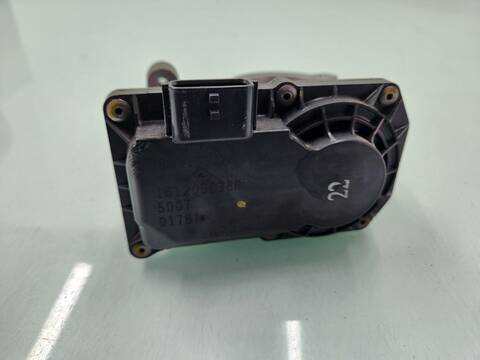 Foto 3ª: Caja Mariposa Renault Clio ZEN 89CV 66KW [H4B400] (2015)
