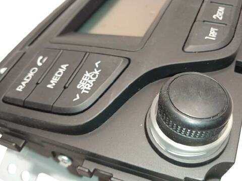 Foto 4ª: Sistema Audio Radio CD Hyundai ix20 CRDI CAT 116CV 85KW [D4FB] (2016)