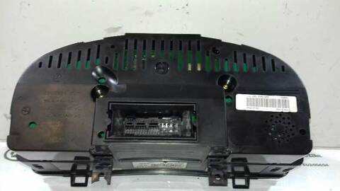 Foto 2ª: Cuadro de Instrumentos Volkswagen Golf TRENDLINE BERLINA 90CV 66KW [BRU] (2004)