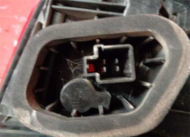 Piloto Trasero Derecho Mitsubishi Colt 1.1 INFORM (D) [1.1 LTR. - 55 KW CAT]