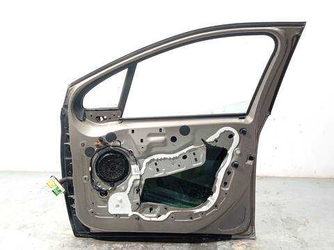 Foto 4ª: Puerta Delantera Derecha Peugeot 2008 1.6 BLUEHDI 120 120CV 88KW [BHZ] (2017)